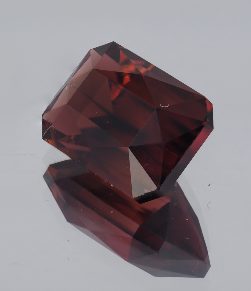 Турмалин природный