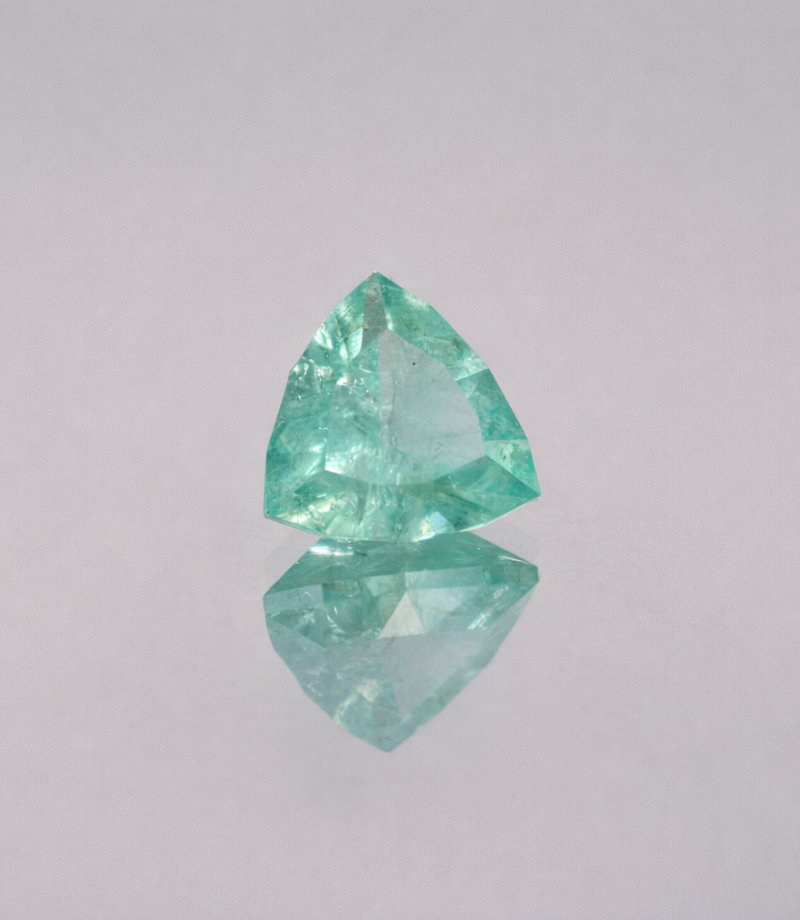 Берилл природный (F) 1 Берилл природный (F)